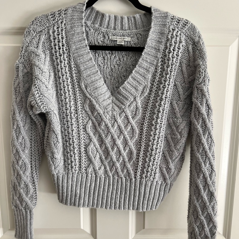 American Eagle Outfitters Small Light Gray V-Neck Sweater